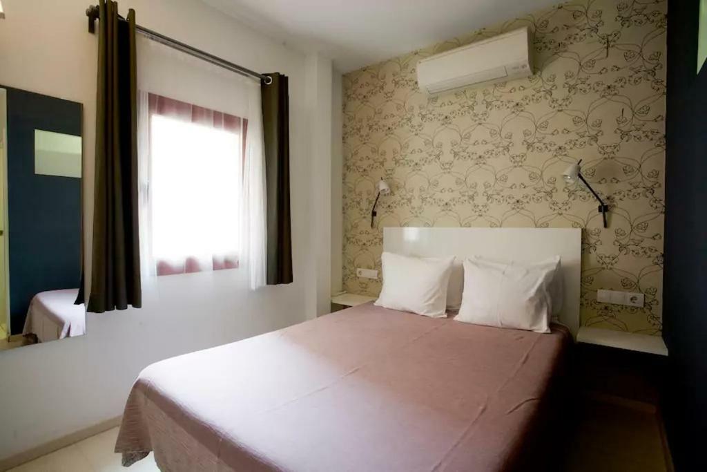 Old City Beach House Barcelona Bagian luar foto